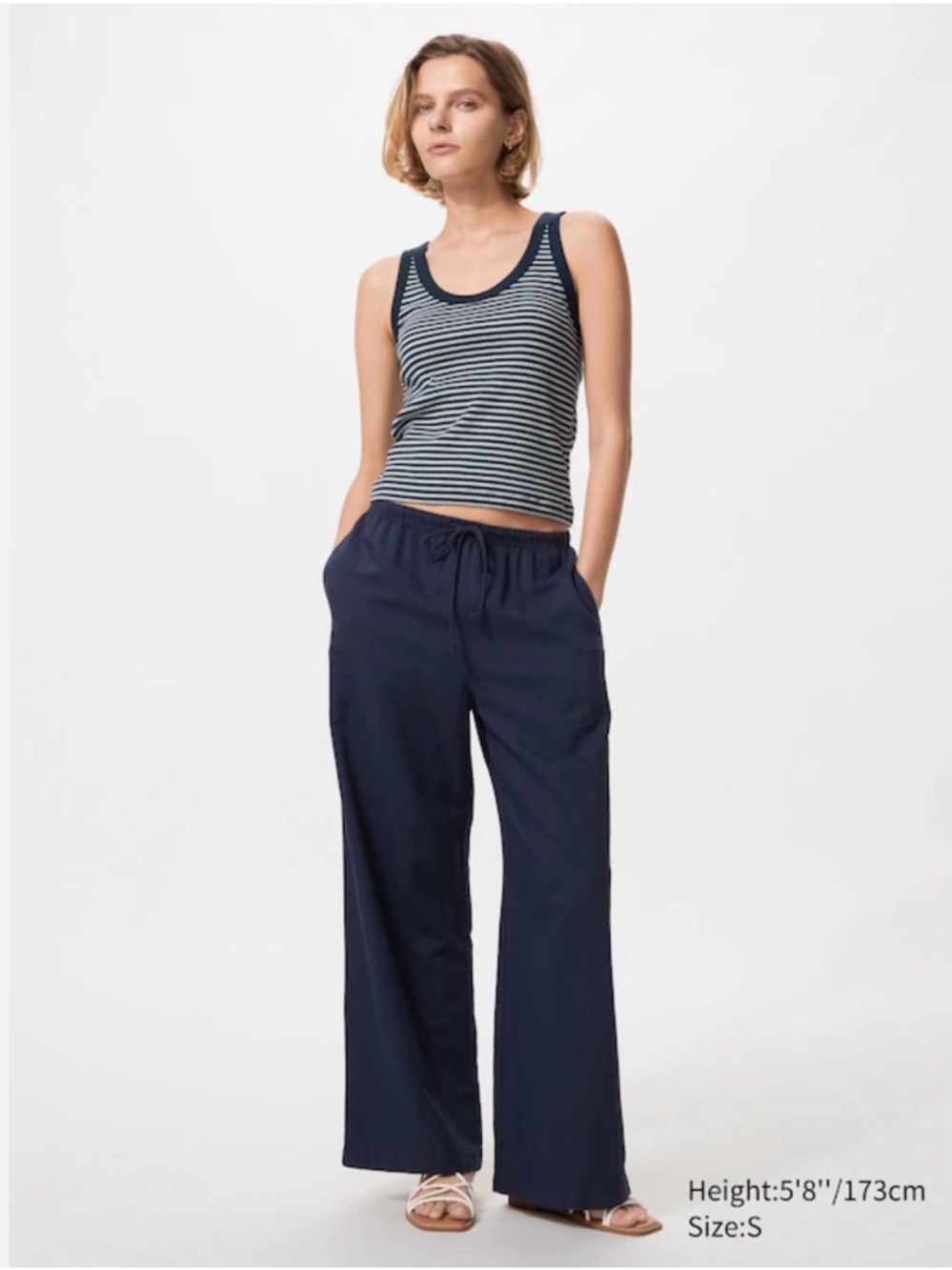 Uniqlo Wide-Leg Drawstring Pants in Navy